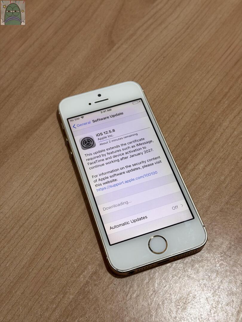 Tanyarlfes tweet media