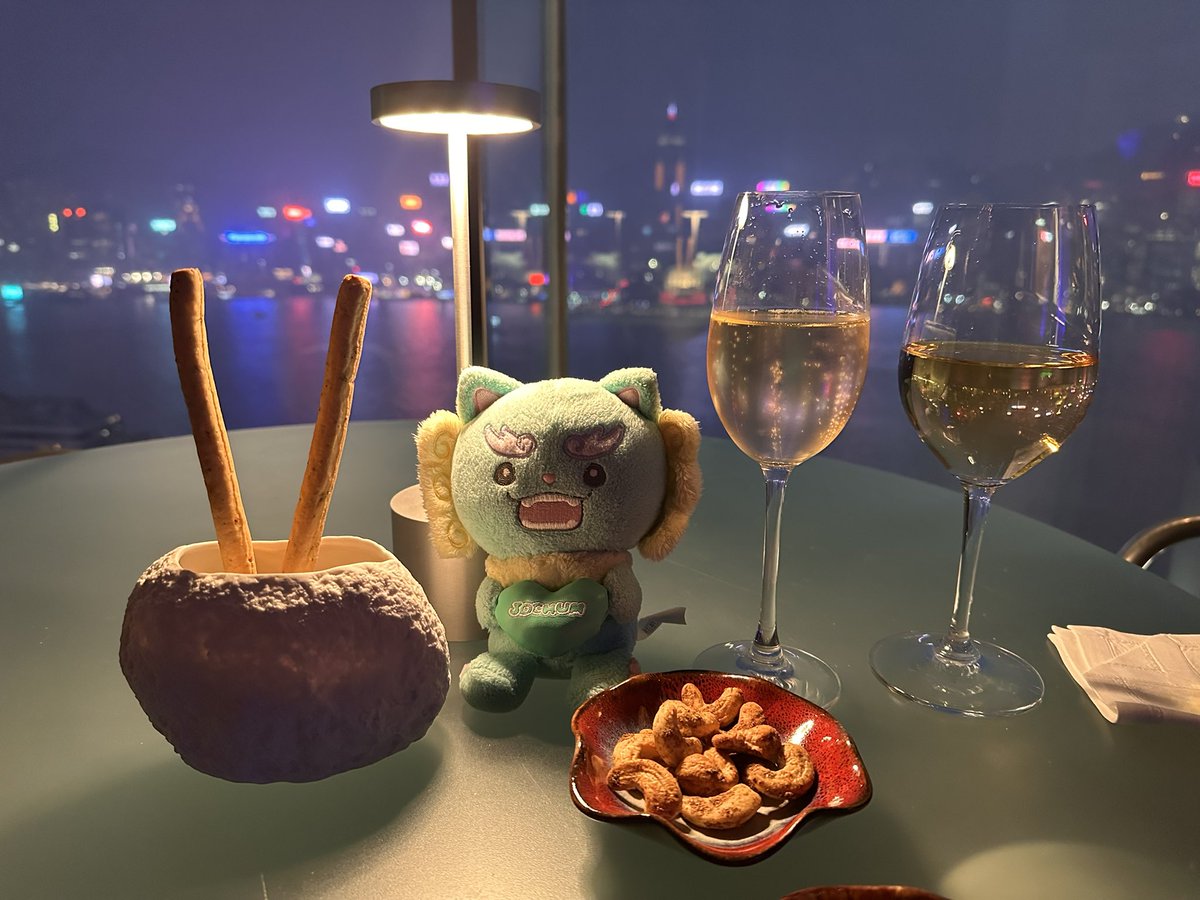 pariskuma13's tweet photo. 香港最終日。

#capricehongkong #felixpeninsula https://t.co/vpfX9Q7oHv