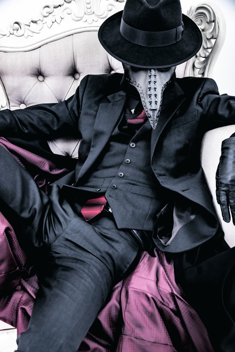 煮付 Nitsuke / ペストマスクとスーツ (@nitsuke_plague) on Twitter photo 