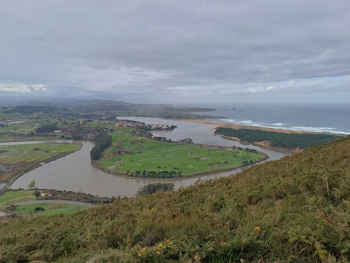 Después de la tempestad, viene la calma. Desembocadura del río Pas, en el PN Dunas de Liencres. #Cantabria
