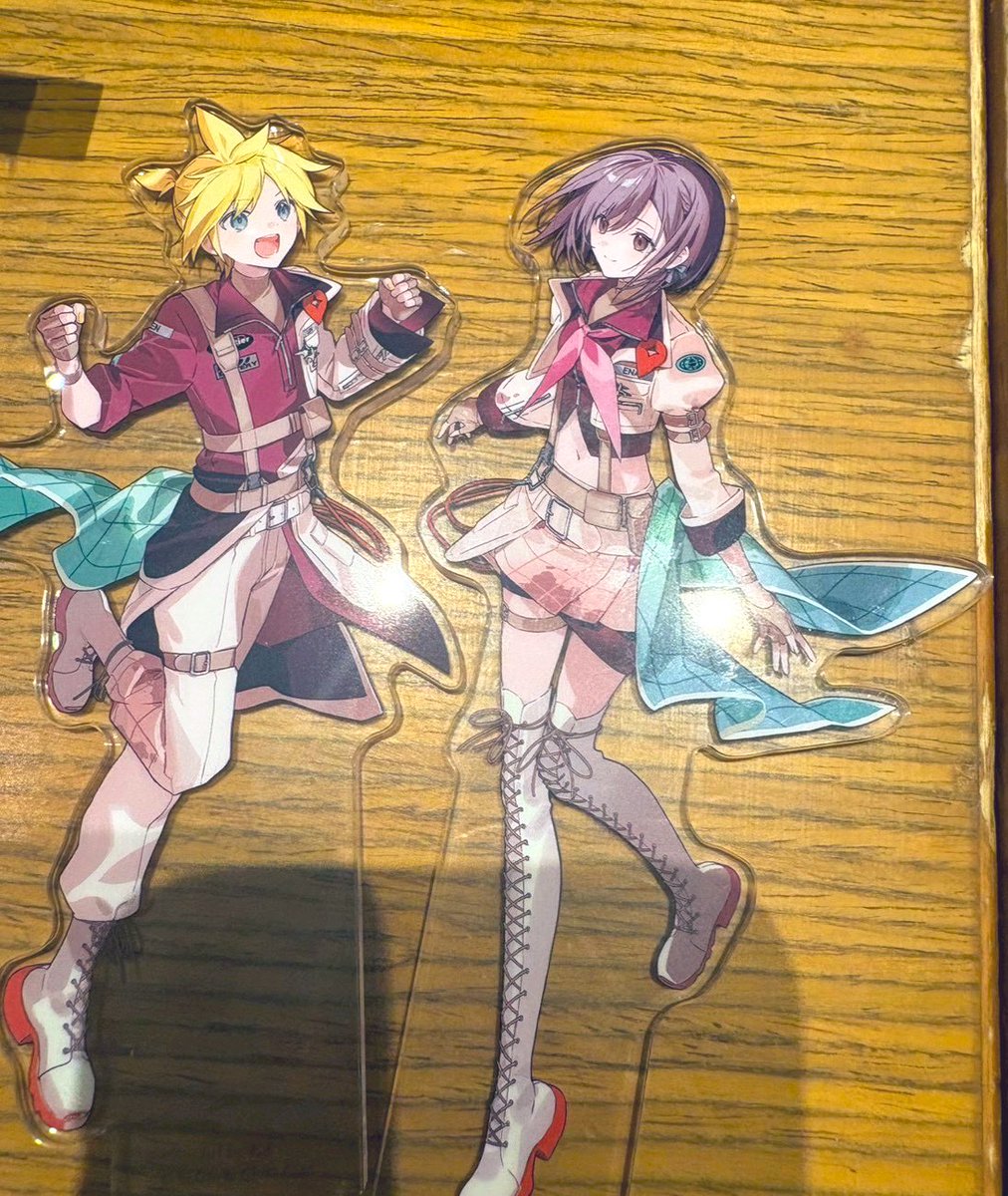 りょくきい1年ぶりだね、
1日ずっと一緒にいてくれてありがとう
雨併せずっと楽しみにしてたから実現できてうれしい！
会いたかった会いたかった一緒に公演見れて嬉しい
また遊ぼうねだいすき