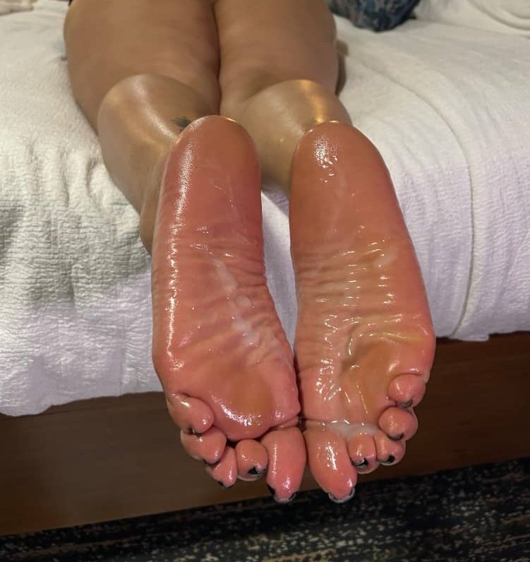 ꨄCrave DaThroat Godessꨄ tweet media