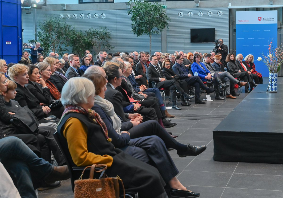 Australian Embassy in Germany tweet media