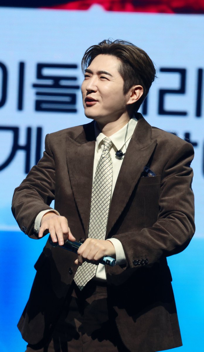 아ㅏㅏ 관찰 이야기 할 때 넘 기여븟당.. 🫠

260124 Danny's Day < Dan STUDIO >
#덴스튜디오 #안데니