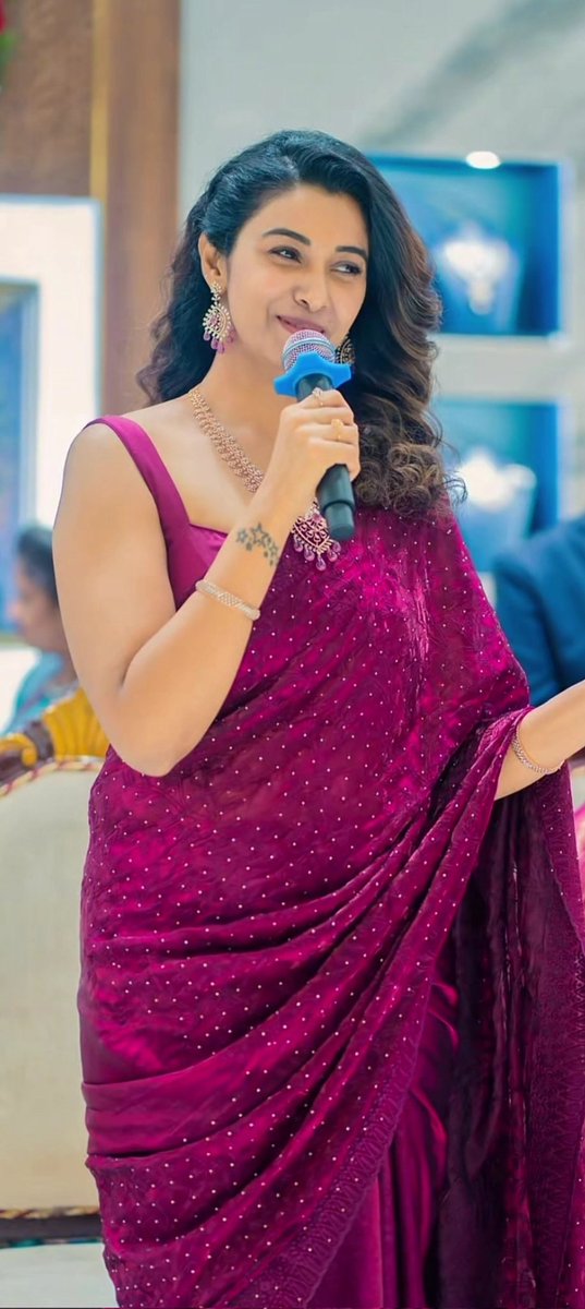 ludocinema's tweet photo. Gorgeous Priya bhavani shankar ❤️
#priyabhavanishankar https://t.co/DalRrh2rRS