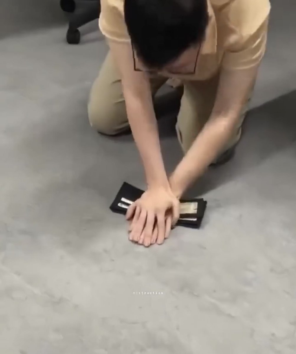 jomatech's tweet image. when you spent it all on AI credits, but have nothing to show for it