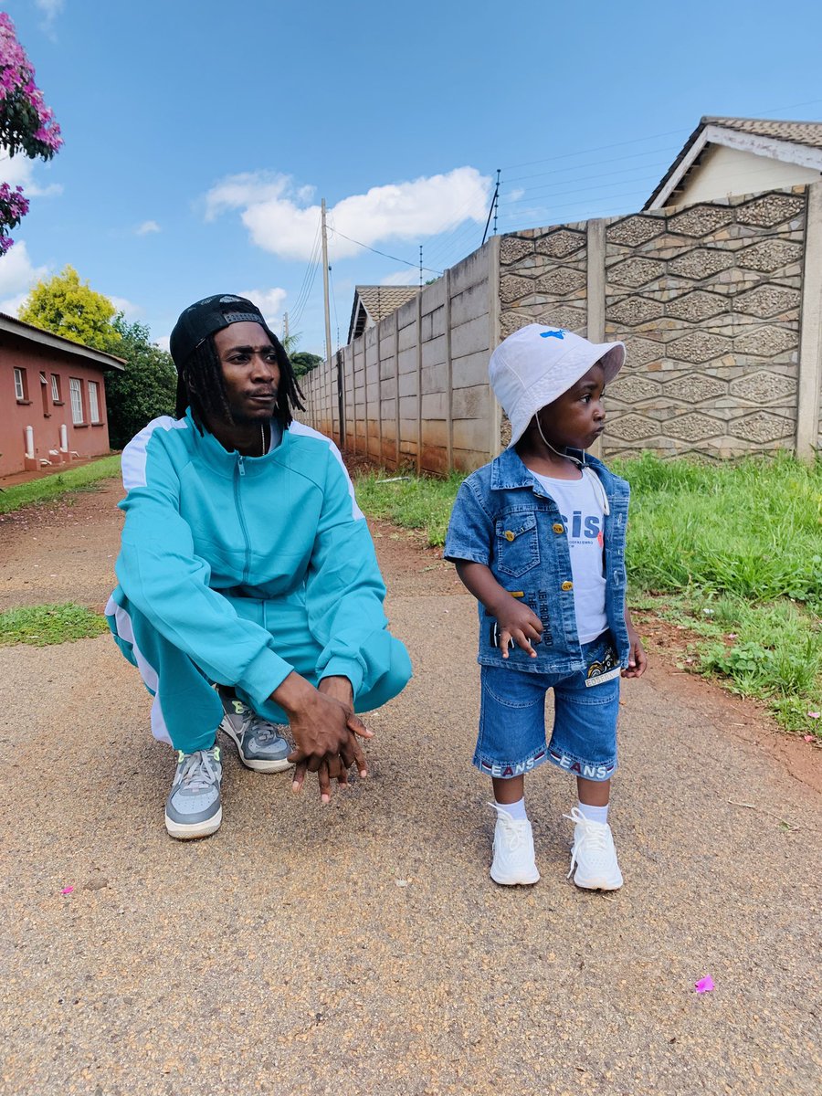 Present Father not zviya zvana baby daddy .