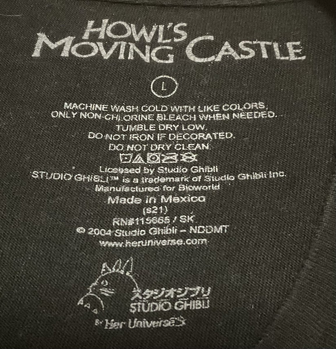 in_yuri's tweet photo. เสื้อ Howl’s Moving Castle น้องเป็นเสื้อมือสองปั้มคอลิขสิทธิ์แท้  ลายสวยมาก สกรีนมีร่องกระจิ๊ดเดียว 🍳🥓🔥
ระบุไซส์ L (อก22/ยาว31)
ตำหนิ : -
ราคา : 990
กดติดตามร้านในไอจี ส่งฟรีค่ะ🙏🏻✨

#ตลาดนัดจิบลิ #ตลาดนัดGhibli #ตลาดนัดอนิเมะ #ตลาดนัดอนิเมะรวมด้อม https://t.co/dynRzDoxWz