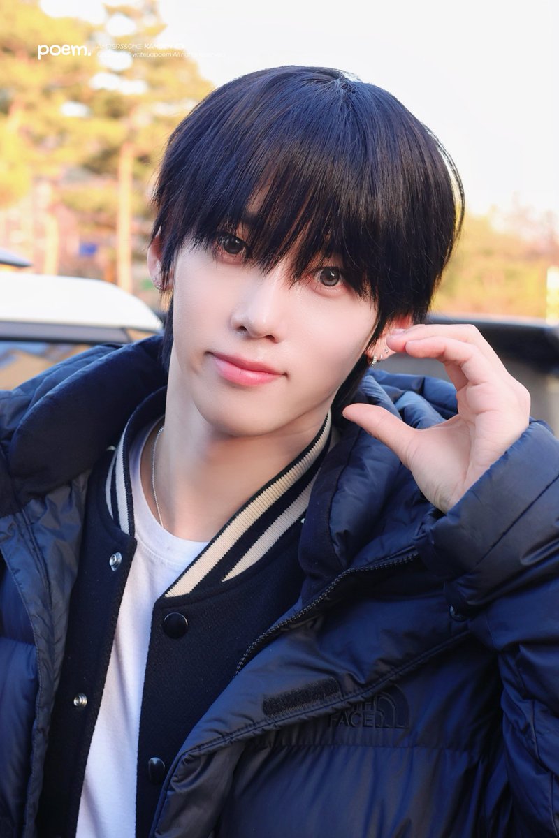 writeuapoem's tweet image. 260127 아돌한퇴근

#나캠든 #KAMDEN #앰퍼샌드원
#나두빈 #カムデン #AMPERSANDONE