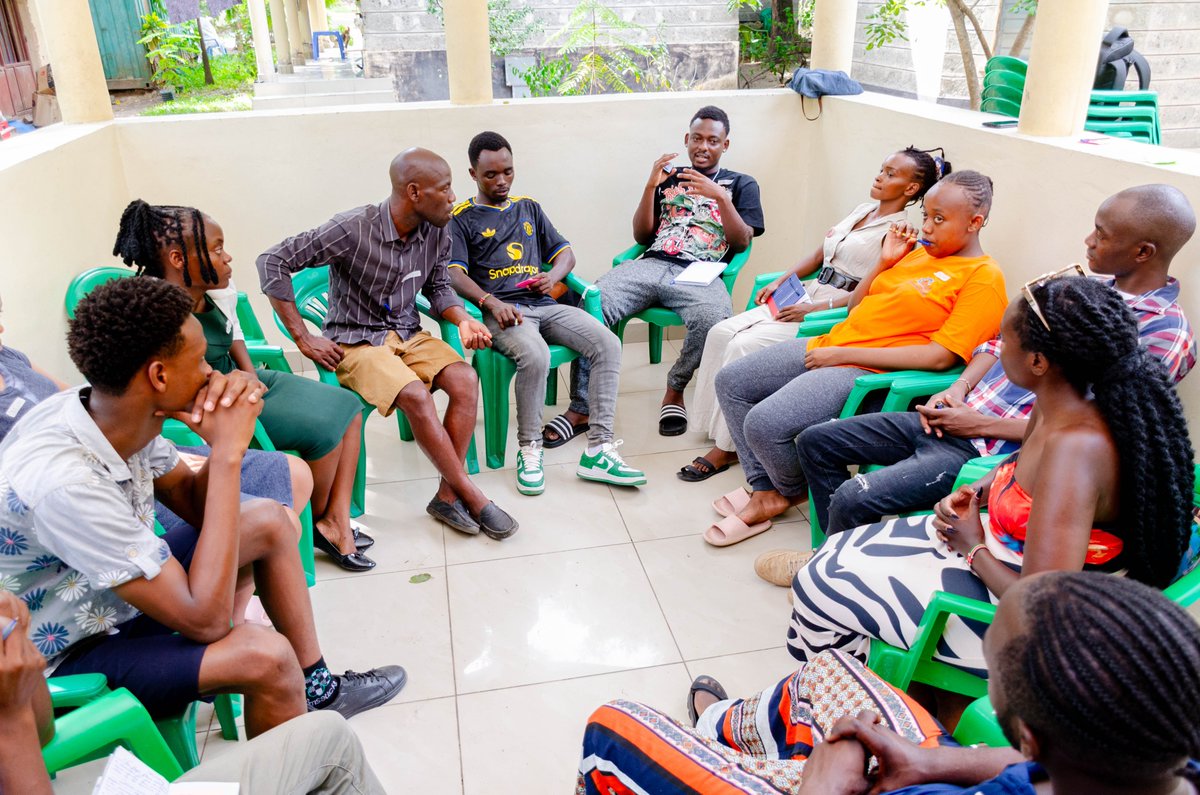 TiTiworldF's tweet image. We started the year with a reflection from a December picnic where @21way1 represented TiTi, sharing his musical journey, personal wellbeing, resilience, and the link between creativity and climate change.
@UKProResilience
@Strong_Cities
@IGAD_CEPCVE
@peacemakersnetw