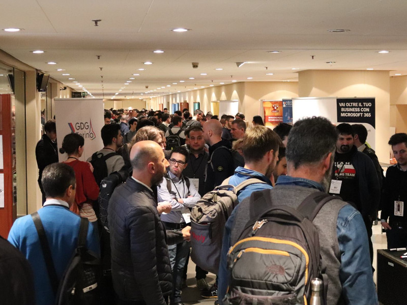 CloudConf tweet media