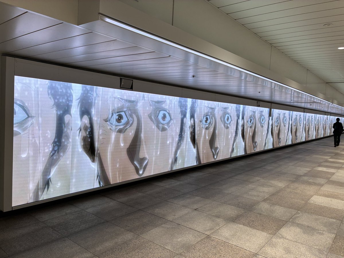 amamori_takibi's tweet image. 新宿駅でハサウェイがまた追い詰められていた
ひとおもいに楽にしてやってくれ