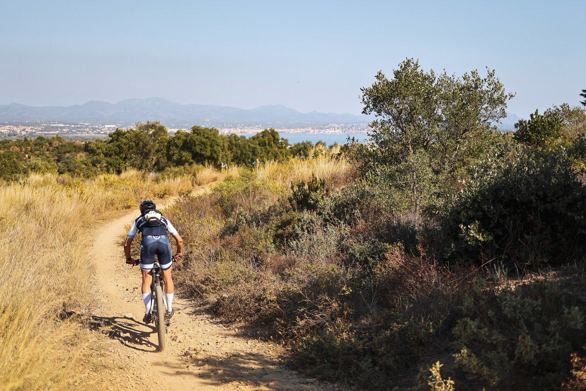 Roc d'Azur CIC tweet media