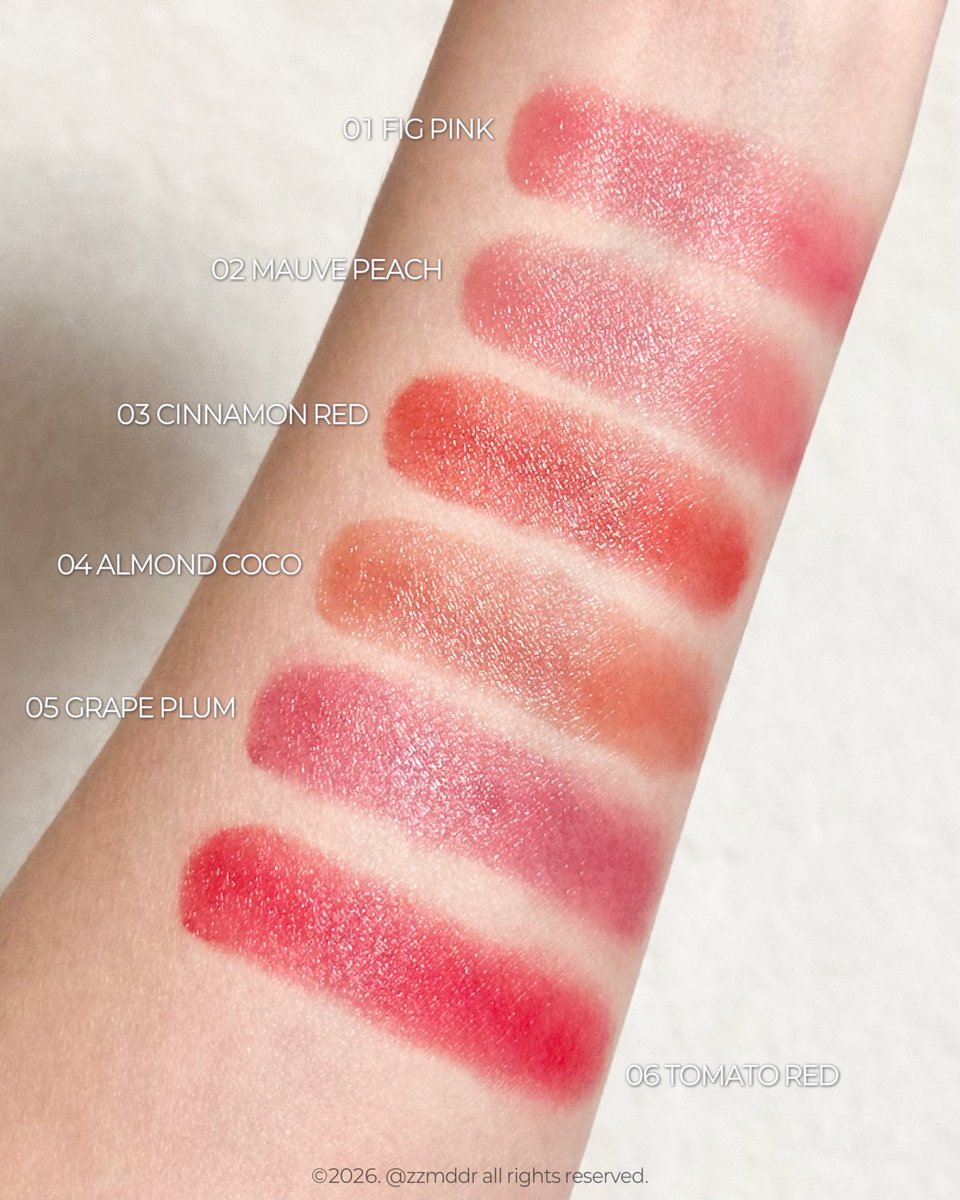 zzmddr's tweet image. #협찬 

#RT이벤트 립앤치크 6종, 2인🩷

써니콘에서 2/2 출시되는 단지형 립앤치크를 받아보았는데요!
발색이 답답하지않고 빡 올라와서 립이랑 치크에 색감 넣어주기 좋았어요! 양조절은 좀 해야될것같아요😊
바쁠때 휘리릭➰ 들고다니면서 바르기 꽤나 좋을것같음