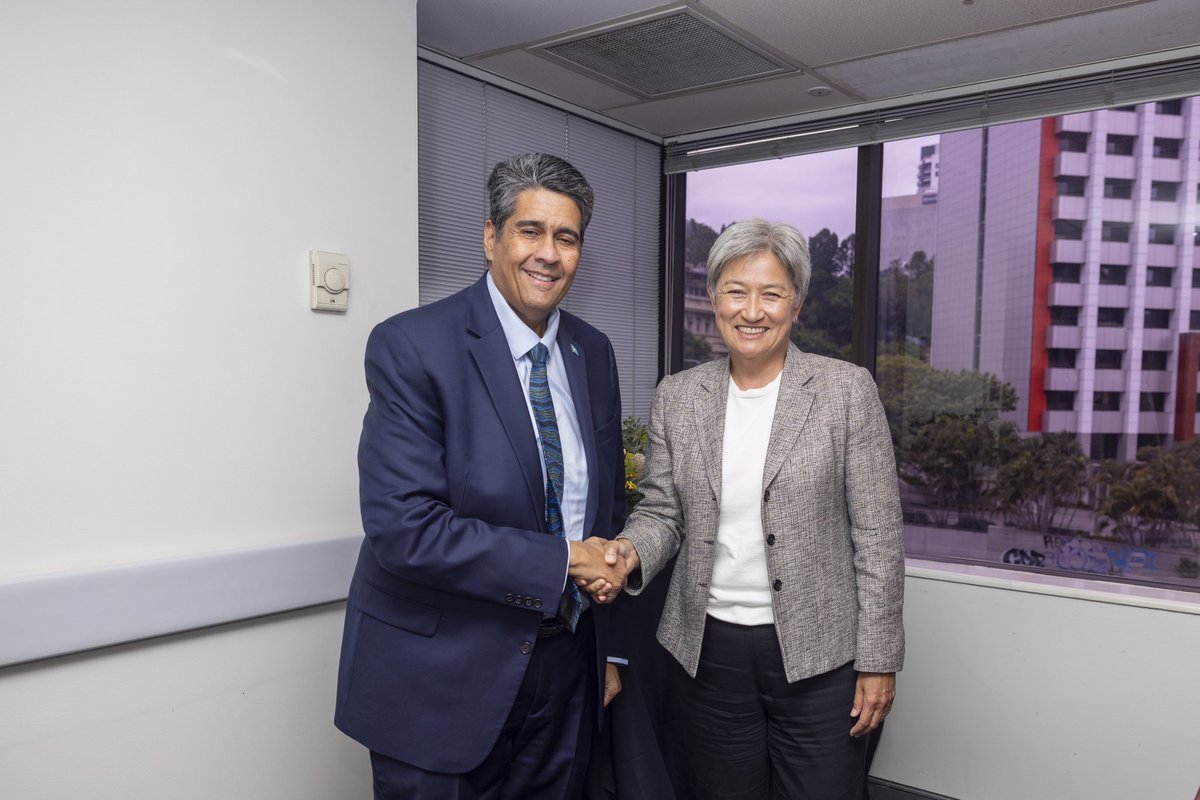 Senator Penny Wong tweet media