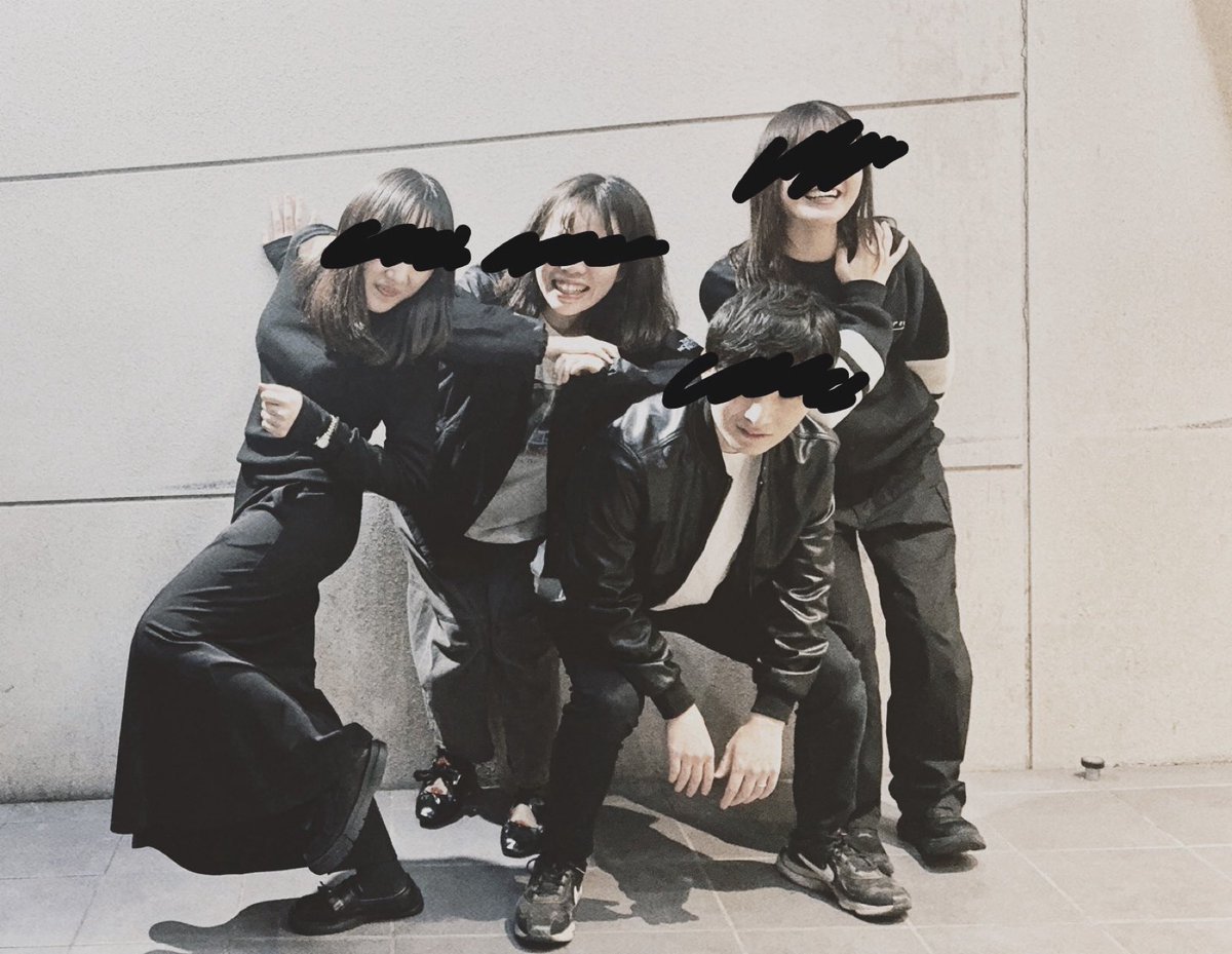 ❄️1月コンセプトライブ　バンド紹介🏂

【バンド名】
佐々木亮介になりたいガール

【演奏内容】
a flood of circle

【意気込み】
世界でいちばんだいすきなバンドなので、いちばんかっこいいライブをします！