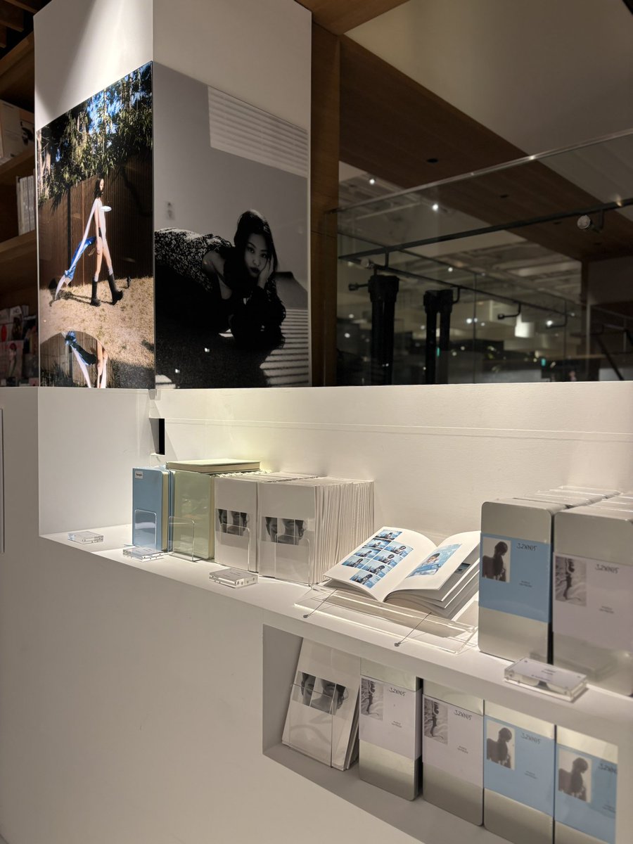 POPUP入場につきまして】 JENNIE 写真展 'J2NNI5' POP UP in 代官山 蔦