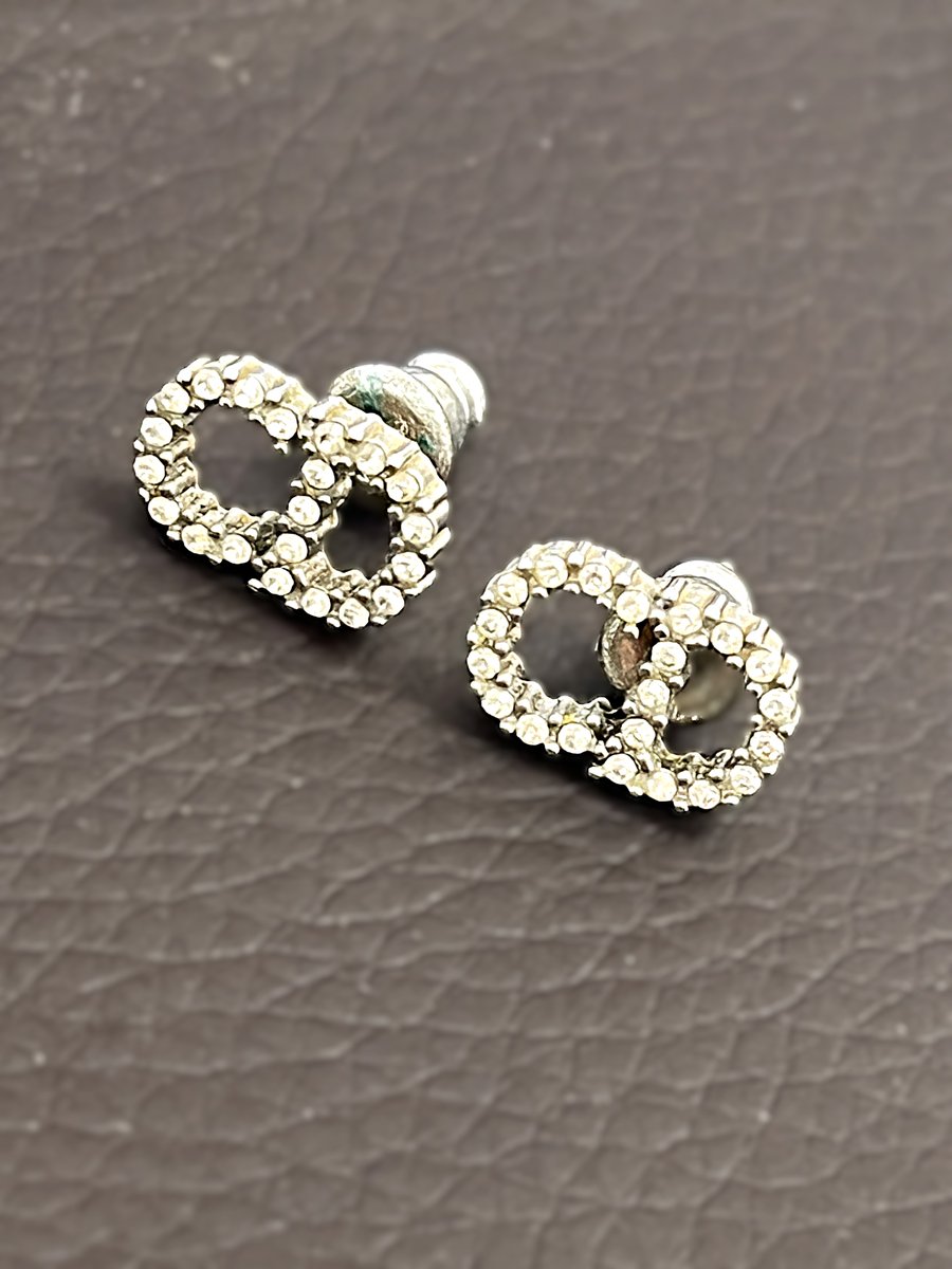 ✨Dior CDロゴ ラインストーンピアスをお買取りしました！ シルバー