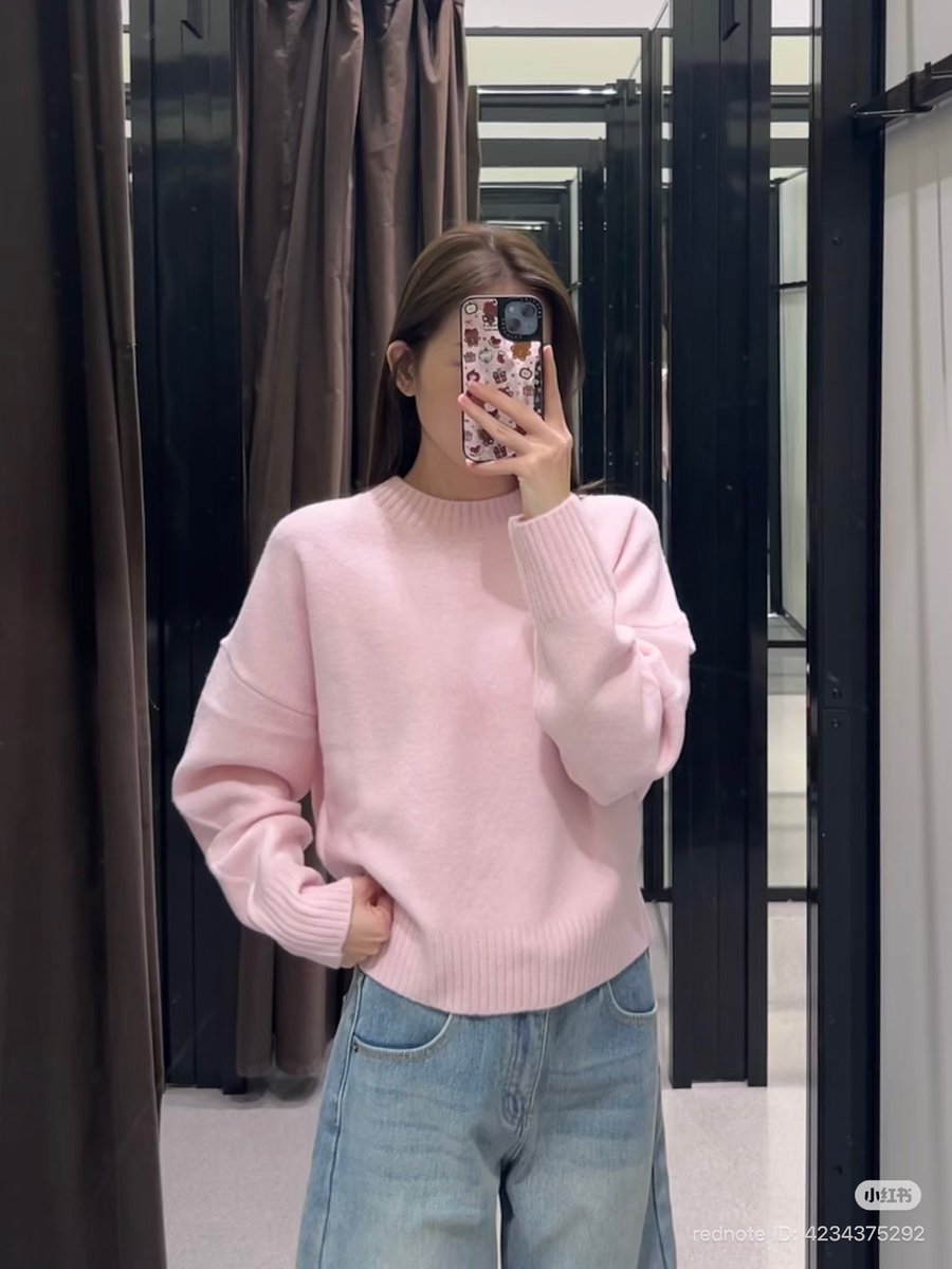 ZARA新作のピンクニット🩷デニム合わせも可愛い👖✨