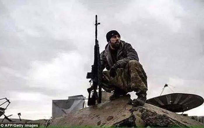 BARAN1__'s tweet photo. Varsın dünyanın gelmiş geçmiş en iyi keskin nişan’cısı  nazi avcısı Pavlichenko olduğunu söylesin.
Bizim için dünyanın en iyi keskin nişancısı işid avcısı ş.musa kobani dir. https://t.co/gDWObhxFL4