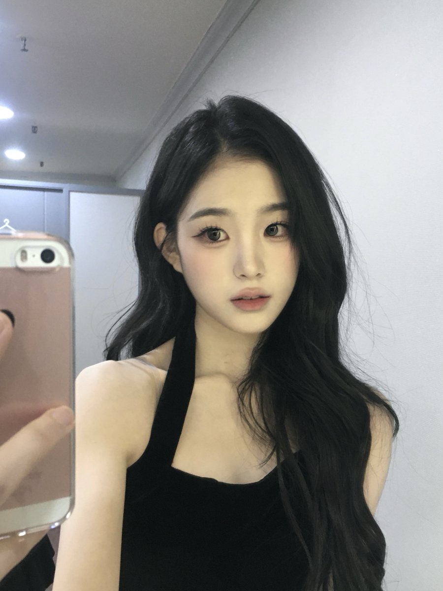 triplescosmos's tweet image. Darkness .. of twentythree 🥀

#tripleS #트리플에스 #トリプルS
#トリプルエス #トエス
#JiYeon #지연 #ジヨン