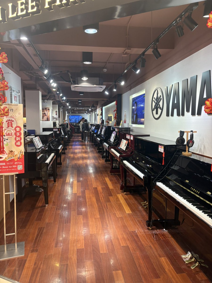 Barry B. tweet media