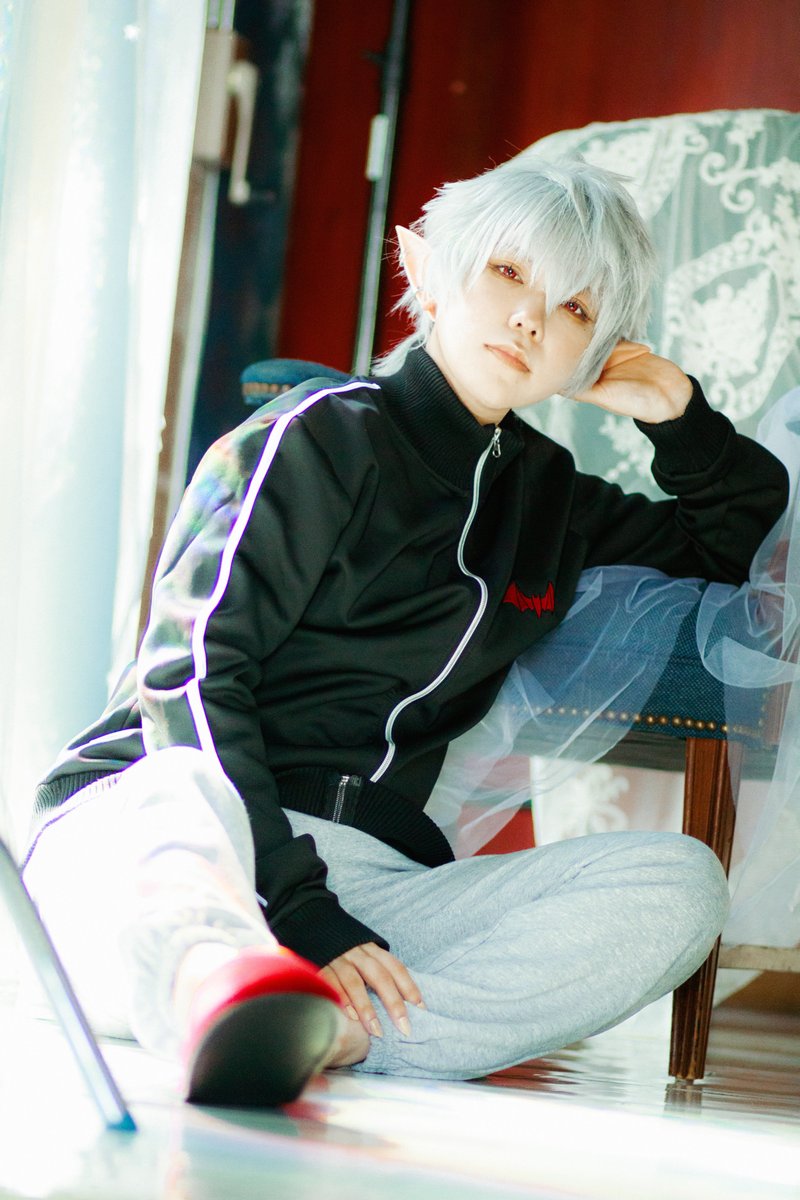 Raiki_open's tweet photo. コスプレ 🌈🕒/🎲
光が虹になっててすごい素敵に撮っていただいた✨
📸 #wxzeo さま
📍 #MultiStudio_DEN さま https://t.co/zXZS2Nx3GH