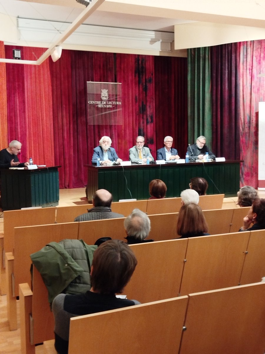 Centre de Lectura tweet media