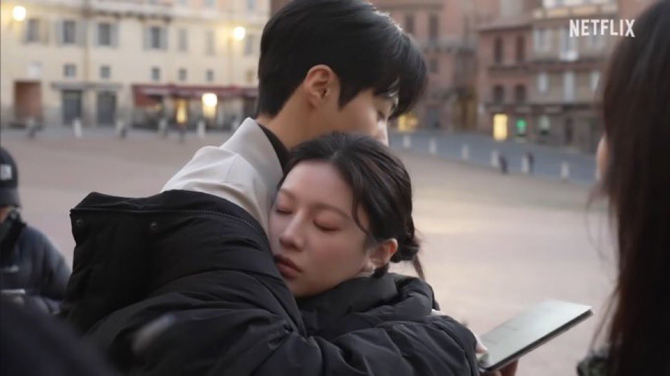 seonhokimchi's tweet image. Diliat liat.. keliatan…