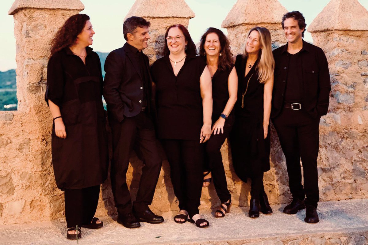 Conversem amb la històrica formació 'a capella' mallorquina, <a href="/cappelaof/">CapPelaoficial</a>, Premi Enderrock de la Música Balear 2025 a la Trajectòria.

🗣️ "Quan vàrem fer de teloners de B.B. King, ens va demanar que li signéssim un disc nostre"

✍🏻 <a href="/JunkMiquel/">Miquel Junk</a> 
enderrock.cat/noticia/30700/…