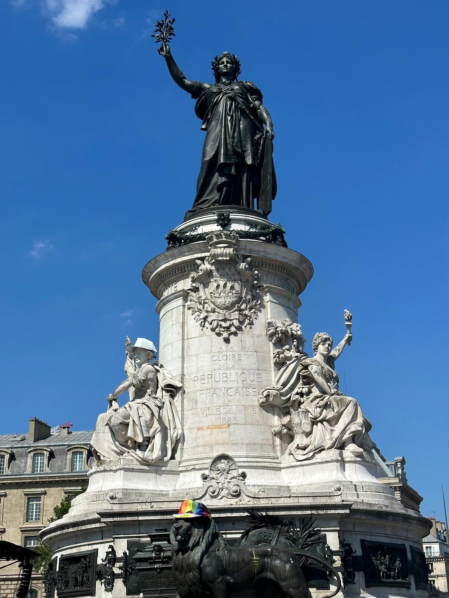 rish990's tweet image. 逛不完，根本逛不完
#巴黎