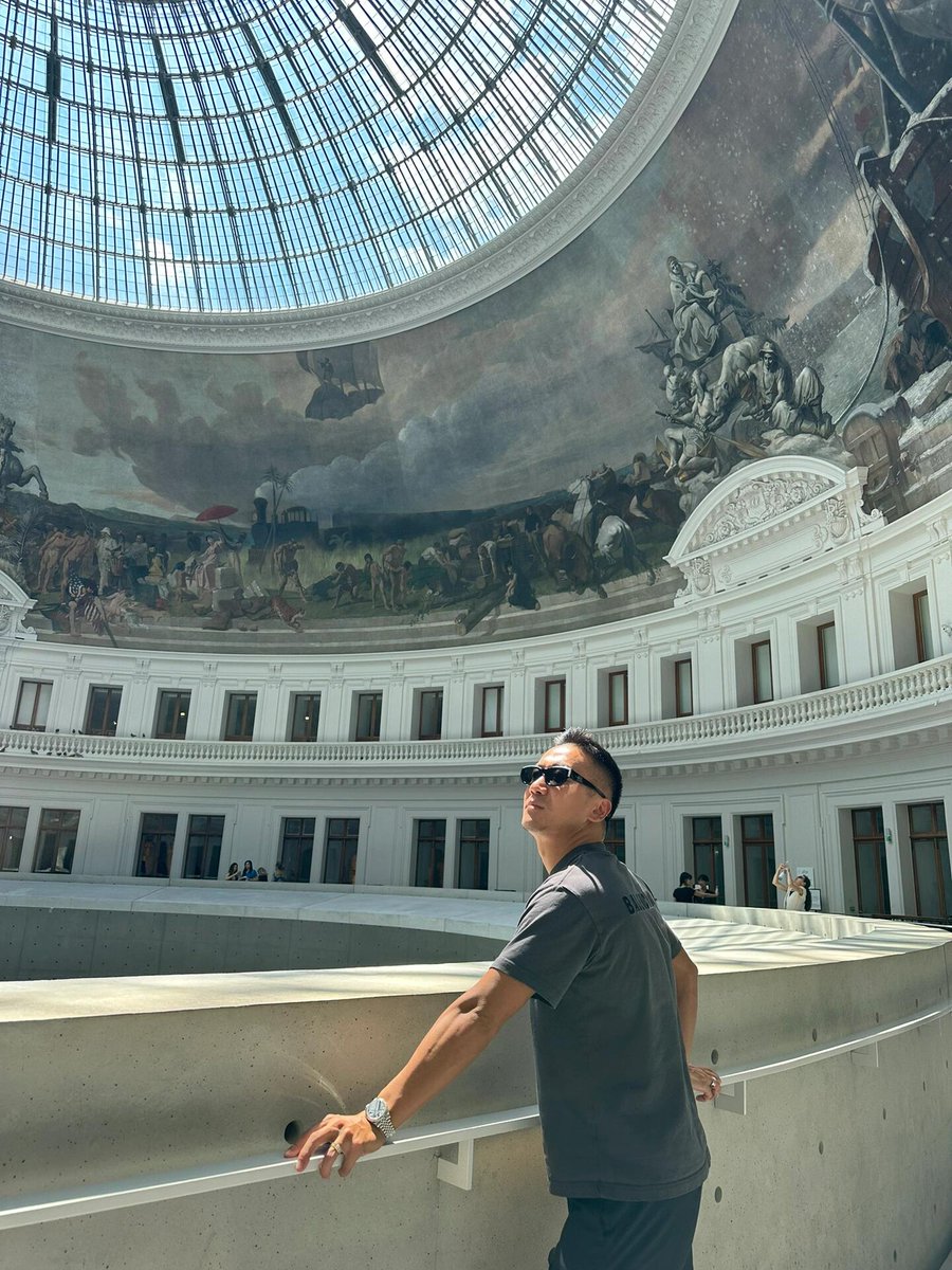 rish990's tweet image. 逛不完，根本逛不完
#巴黎