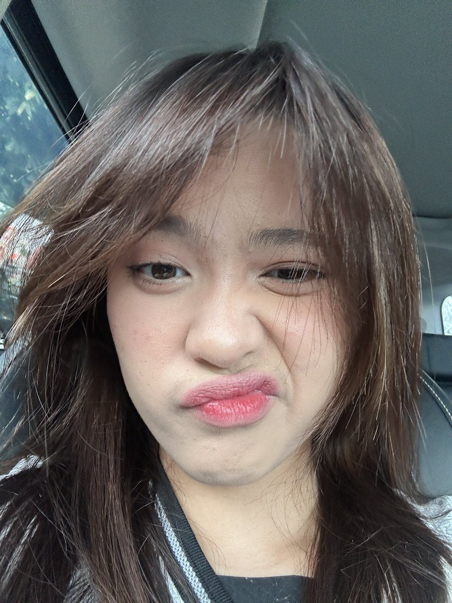 Adelreva tweet media