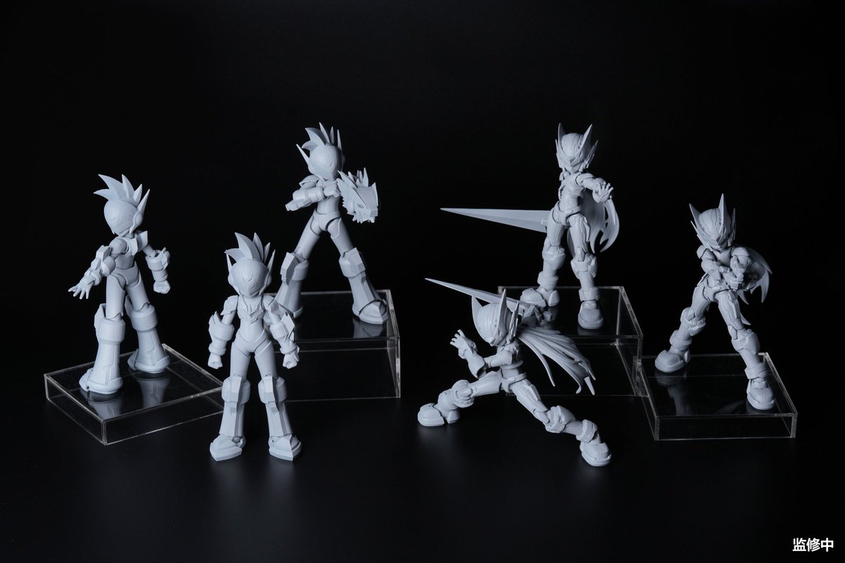 Why is only one of them covered in panel lines