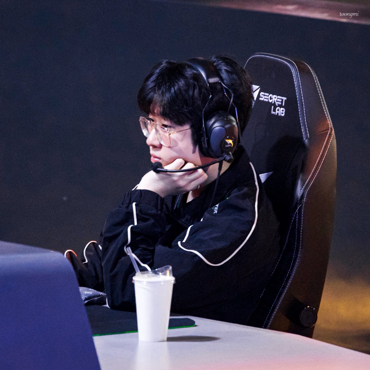 roongmi__s2's tweet photo. 260124 DNF vs HLE

#ZEUS #제우스 #최우제 https://t.co/2jknMdnjdE