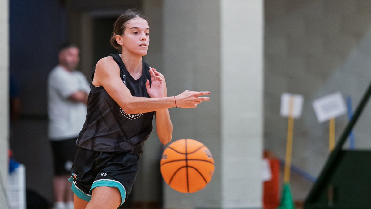 🏀 Una jornada de protagonistas en <a href="/CompeticionFEB/">CompeticionesFEB</a> (y 2)

🔵 MVP #LFChallenge  🎖
✅ <a href="/AlmaBourgarel/">Alma Bourgarel</a> - <a href="/NBF_Castello/">N.B.F. Castelló</a>
🔗 feb.es/2026/1/26/balo…

🔵 MVP #LF2  🎖
✅ <a href="/martavulovic/">Marta</a> - <a href="/cbislabonita/">C.B. Isla Bonita</a>
🔗 feb.es/2026/1/26/balo…

🟡 MVP #TerceraFEB 🎖
✅ Joensi Rivera - <a href="/Becedo2020/">🏀 C.D. Becedo Santander</a>
🔗