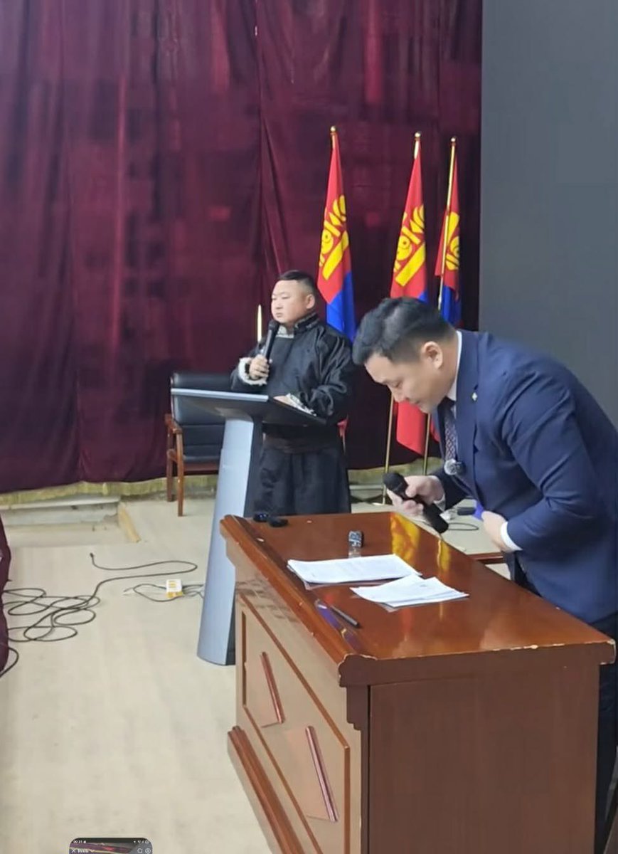 TegshbayarN's tweet photo. ШАНТААЖУУДЫГ ТОЛГОЙ ДЭЭРЭЭ ШЭЭЛГЭЭД, БААЛГААД БАЙВАЛ ЭНЭ УЛС ОРОН ЧИНЬ СӨНӨНӨ ШҮҮ. САНУУЛЛАА ШҮҮ. 

ИЙМ ЭХ ОРОНЧИЙН АРЬС НӨМӨРСӨН ШАНТААЖУУДААС БОЛЖ ГАДНА ДОТНЫ ХӨРӨНГБ ОРУУЛАГЧИД МОНГОЛООС ЗУЛАРЧ БАЙНА. https://t.co/skJ5zp9Rm9
