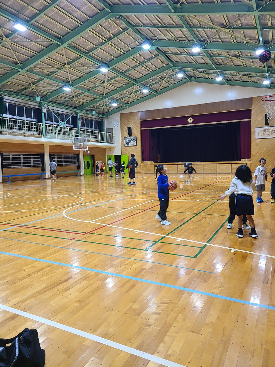 さてと寒いけど
弱小チーム頑張れ💥👊😃