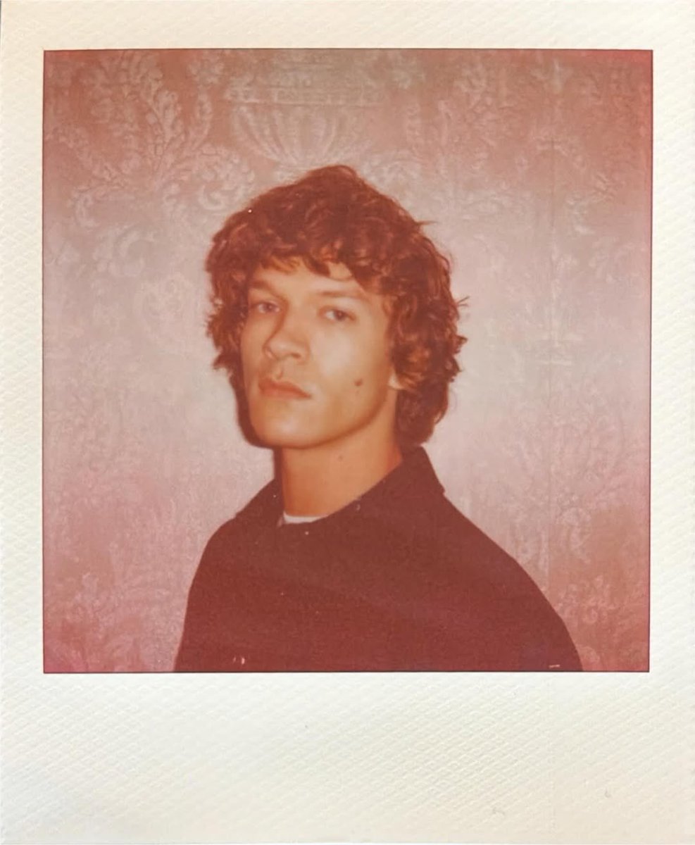 New photos of Connor Storrie shared by his hair stylist Kerrie Urban.

📲 kerrieurban via instagram