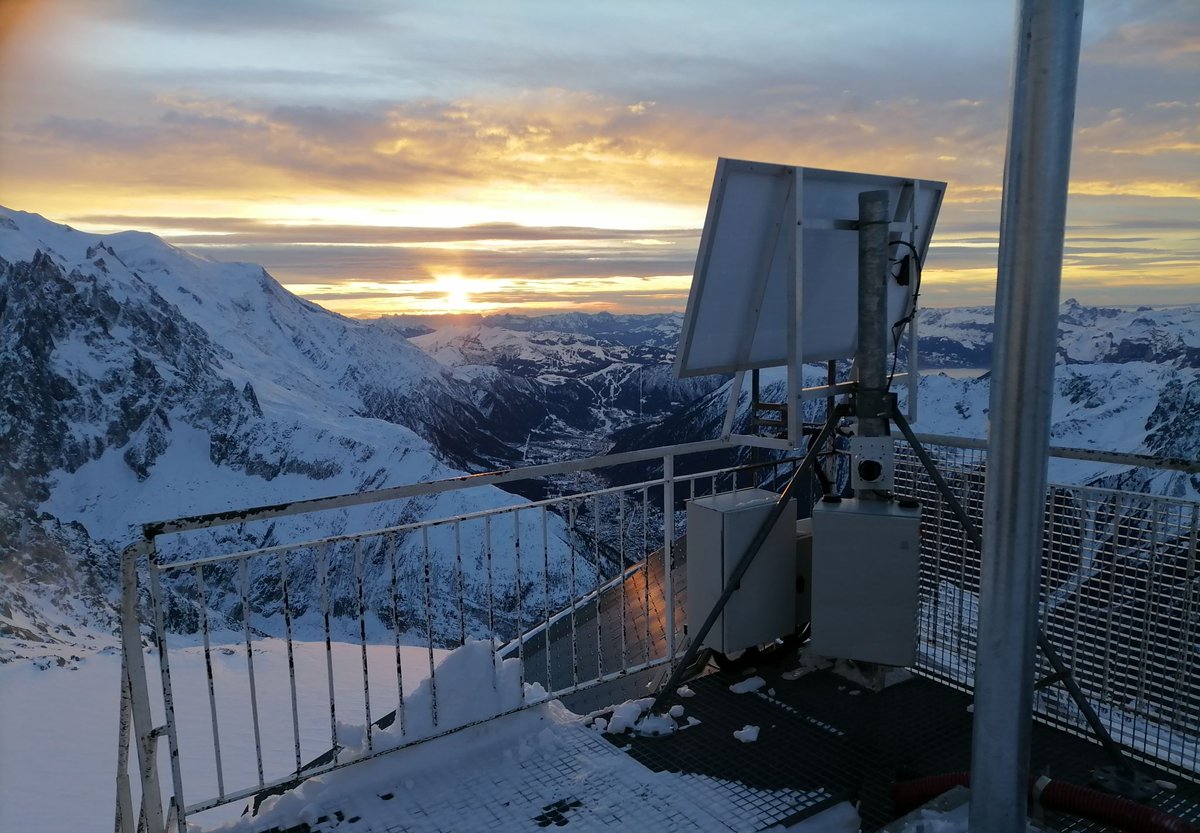 TETRADIS_THD's tweet image. 📍En Haute-Savoie, la #PowerBox équipe un site isolé en altitude⛰
Grâce à un système #vidéo, l’état du site est connu avant chaque intervention, un gain de temps précieux. Robuste et résistante aux intempéries, elle illustre notre savoir-faire dans la fabrication de #coffrets