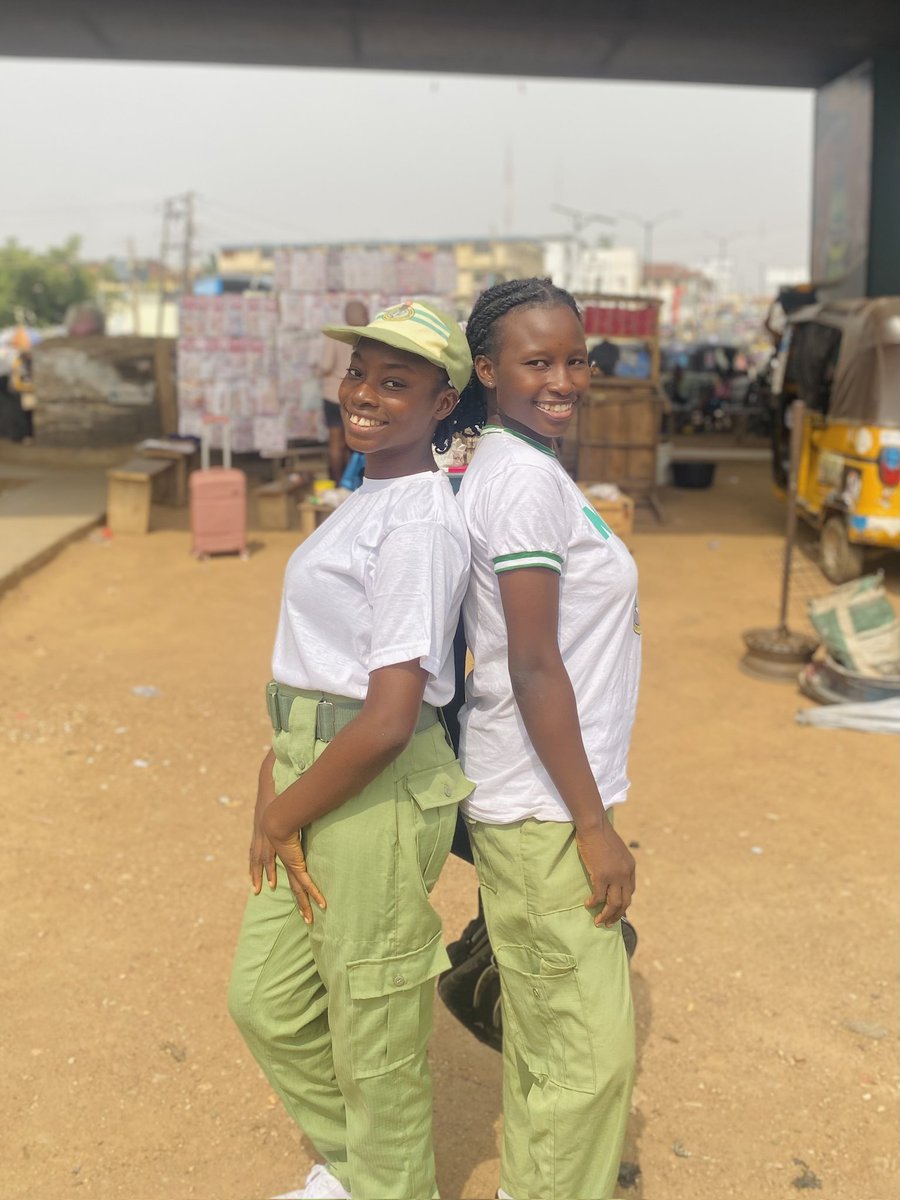 dl4allcdsibadan's tweet image. Chakammmmm 📸

We were at Molete Market to empower informal sector workers with digital literacy.

.

We are DL4ALL CDS IBADAN. 

Not just the number but the impact.

#dl4allcdsibadan #dl4allcds #nysc #digitalliteracyforall #mindthegapng