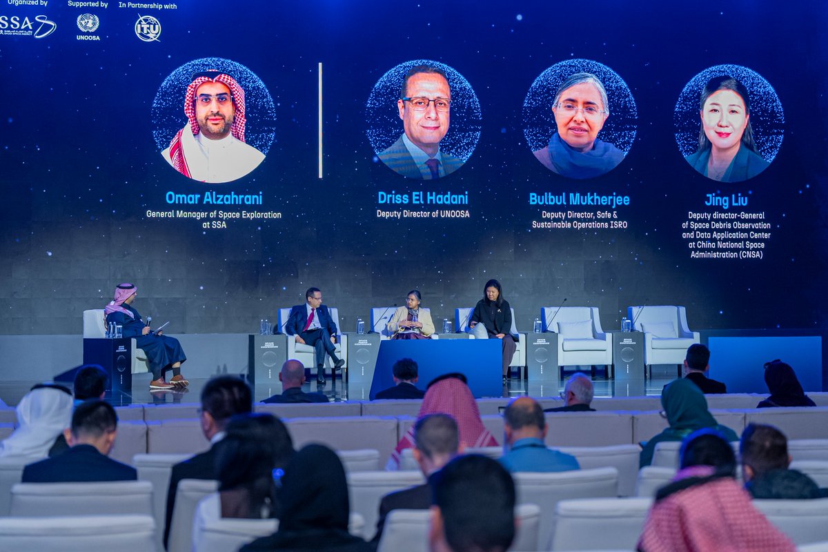 saudispace's tweet photo. Photos from the sixth panel discussion at the #SpaceDebrisConference 2026.

صور من الجلسة الحوارية السادسة في #مؤتمر_الحطام_الفضائي 2026 https://t.co/y5EuXtIUzw