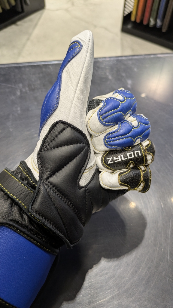 商品紹介】 K-5382 GPSグローブⅣ 🧤✨ 多重構造システムの甲部