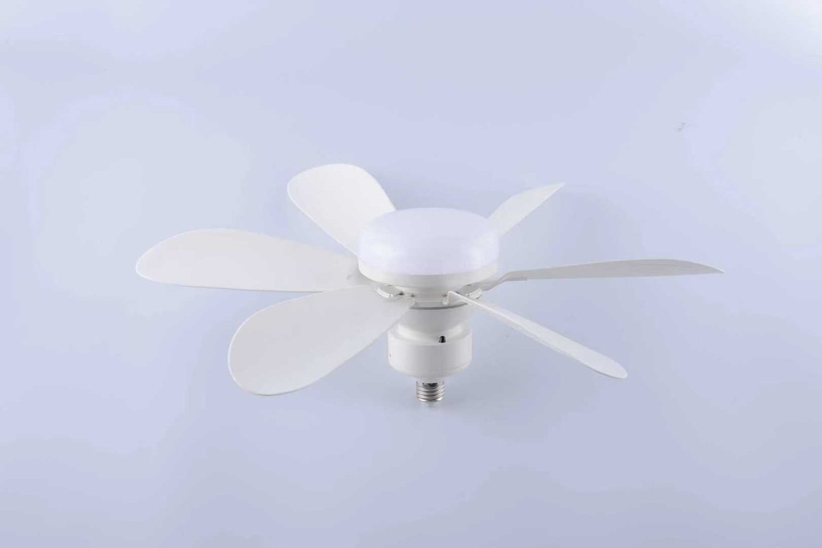 puchuanglight's tweet image. Cool your space &amp;amp; light it up 🌬️💡
LED fan lights offer adjustable airflow, stepless dimming, 3 light colors, and timers—perfect for energy-efficient home or office comfort.
📞 +86 18933439494 
#zhongshanpuchuanglighting #ledfanlight #energyefficient