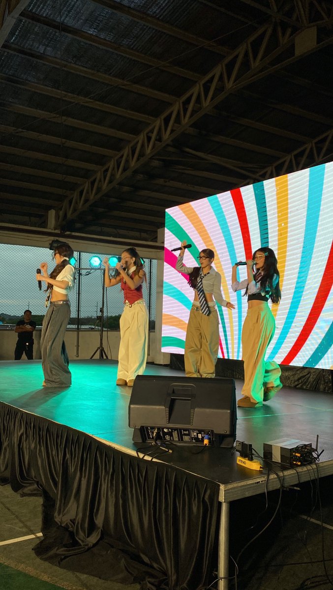 PMCC_2025's tweet photo. ✨ ON STAGE NOW: KAIA!

Blazers, get ready to feel every beat and vibe as KAIA lights up the stage with elegance and power! 💃🎶💛
The stage is glowing — don’t blink, this moment is special! 🌟

#PMCC #Ppopmusicculturecaravan #CSBA #Blazers #Lasallian #KAIA #PPOPConcert https://t.co/shbMYxIugQ