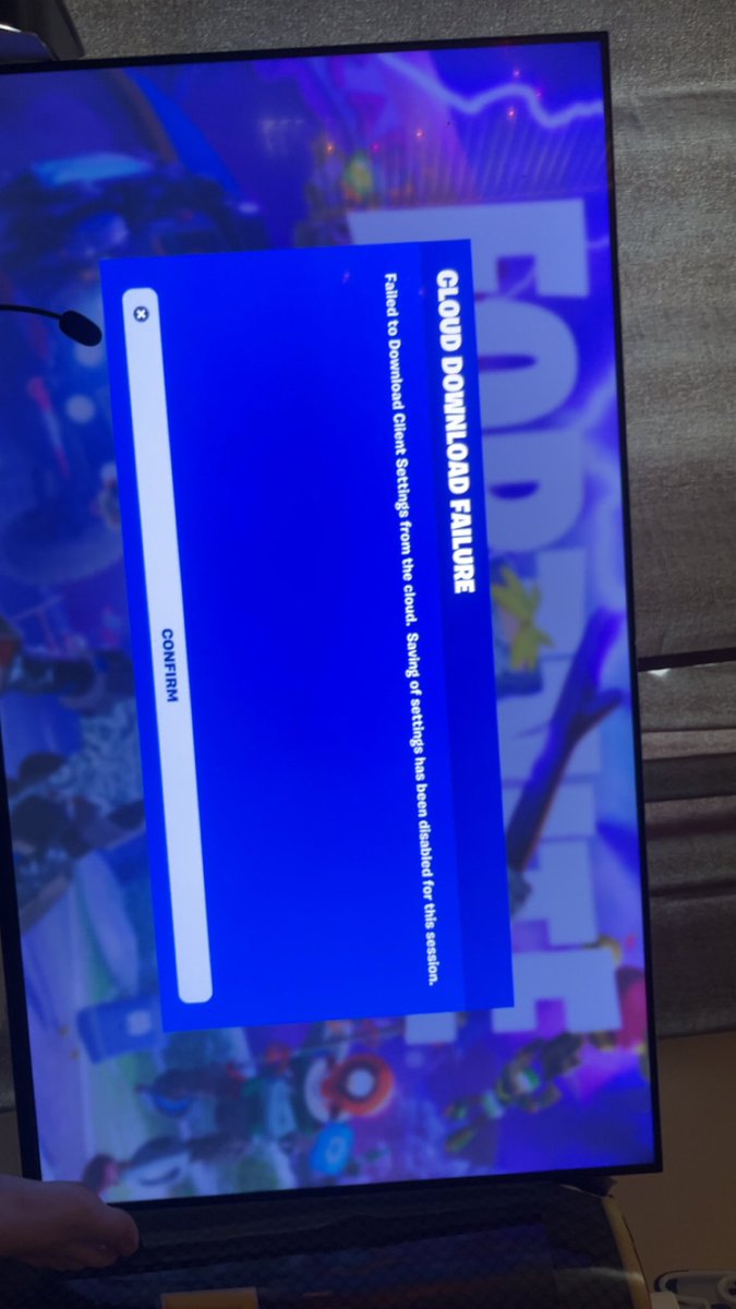 Surqz_'s tweet photo. @FortniteStatus Can you fix this? It acts like it’s a brand new account every time I load on it’s done it over 10 times now since the update it resets all my settings and starts giving my tips like I’m a brand new player https://t.co/bjtBYX9FUa