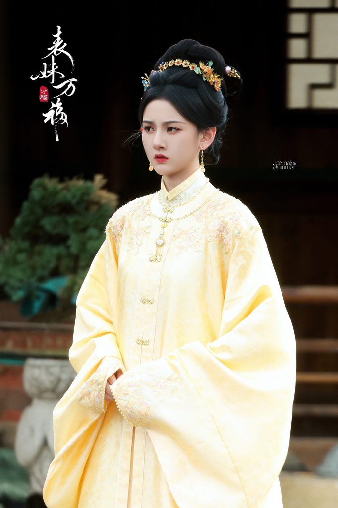 NokwandaMa87576's tweet image. Wishing you nothing but success this year, I hope your drama will be a success including your support roles. Though it doesn’t look promising that #Readingclass will ever be broadcasted but I’ll keep on waiting #SongZuer #LareinaSong #BiaoMeiWanfu #WishYouAllTheBest #Ruju