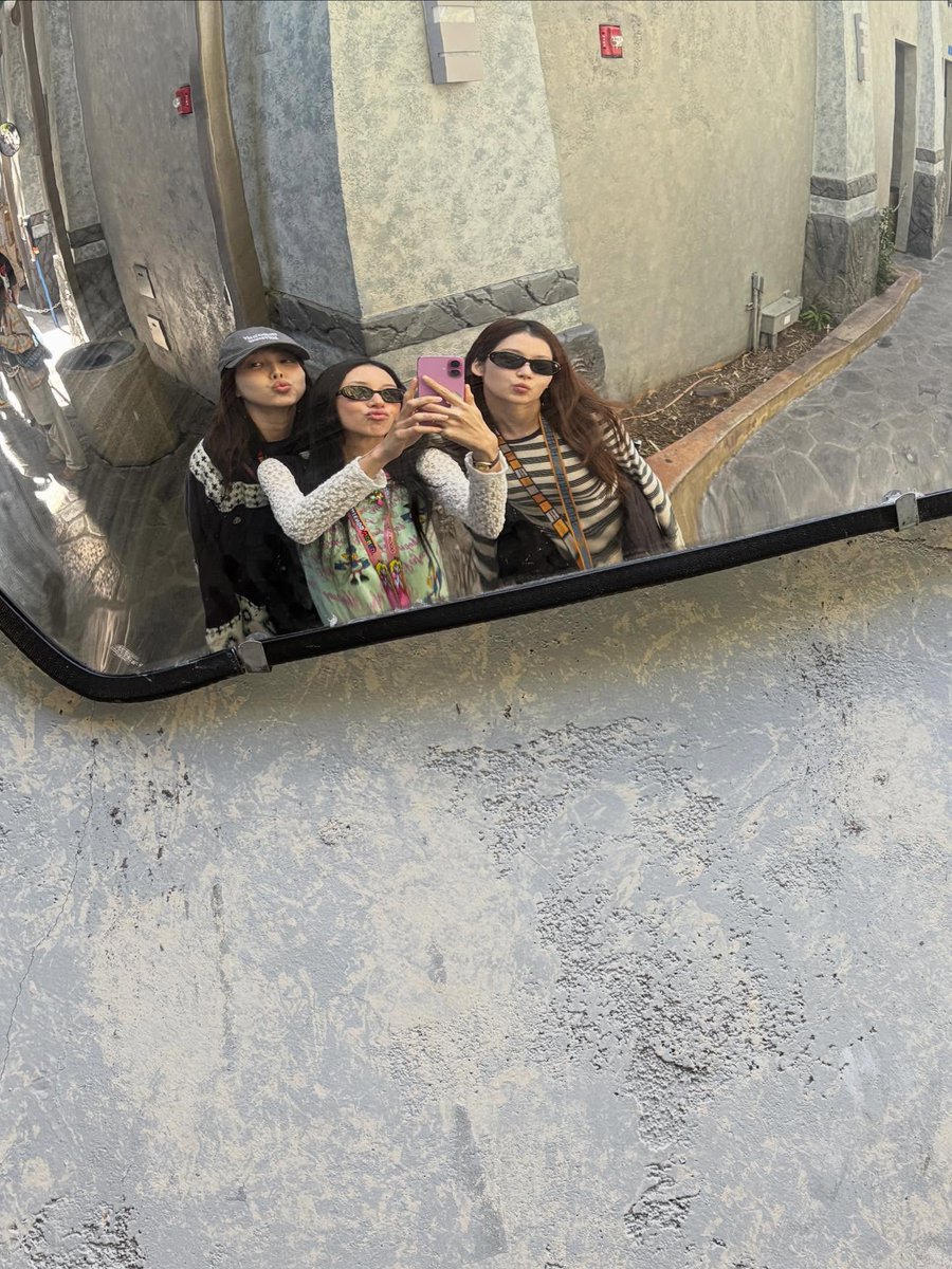 나모사챙 🩵🩷💜❤️