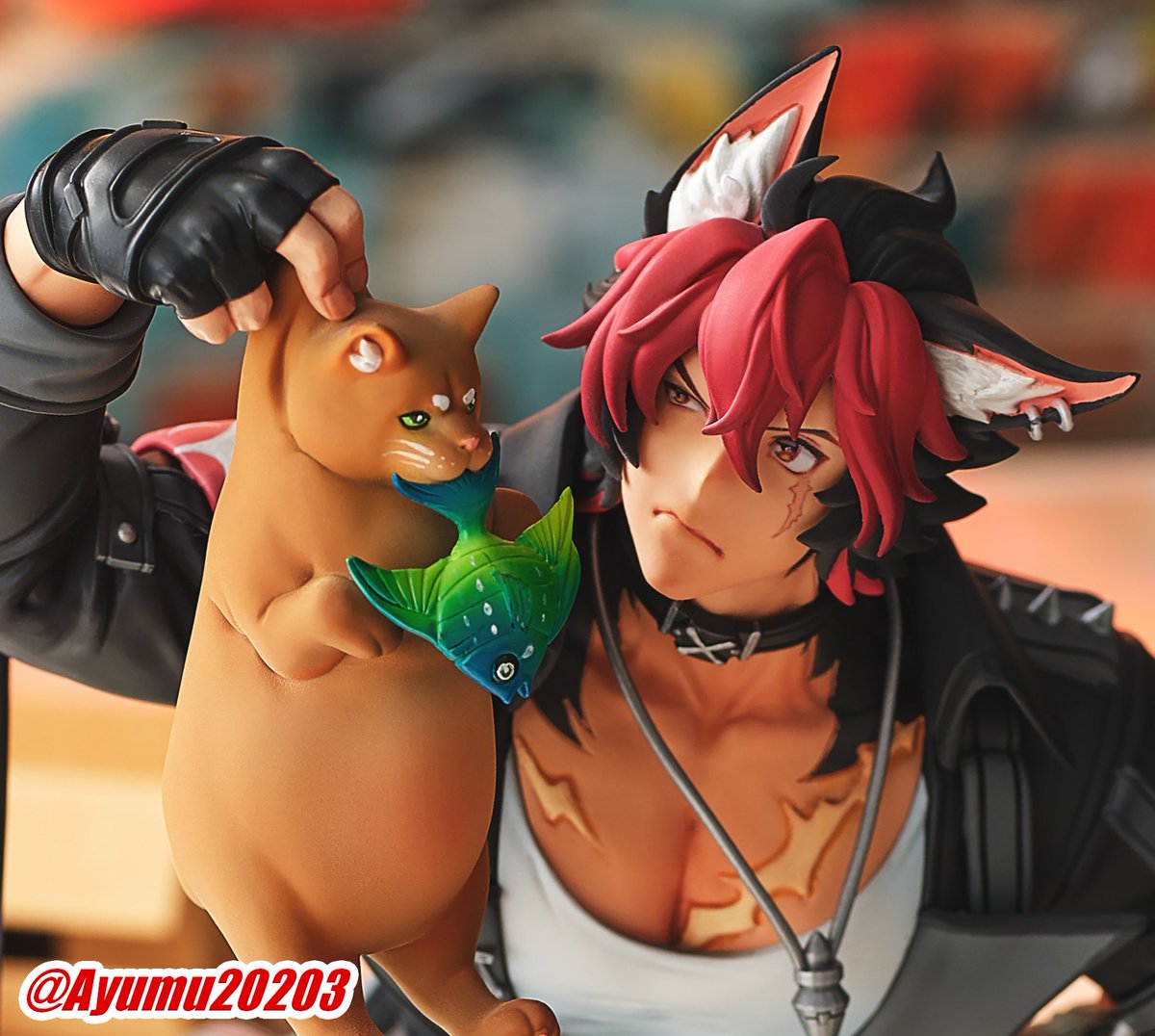 Ayumu20203's tweet image. WF2026冬/卓：04-08-04 Wrong Floor
「泥棒猫と狛野真斗」
未塗装未組立てガレージキットを販売します。
価格：25000円
写真はdifeet様(@analographics)
雰囲気抜群に演出・撮影していただきました！
実物をぜひ見に来てください🐶