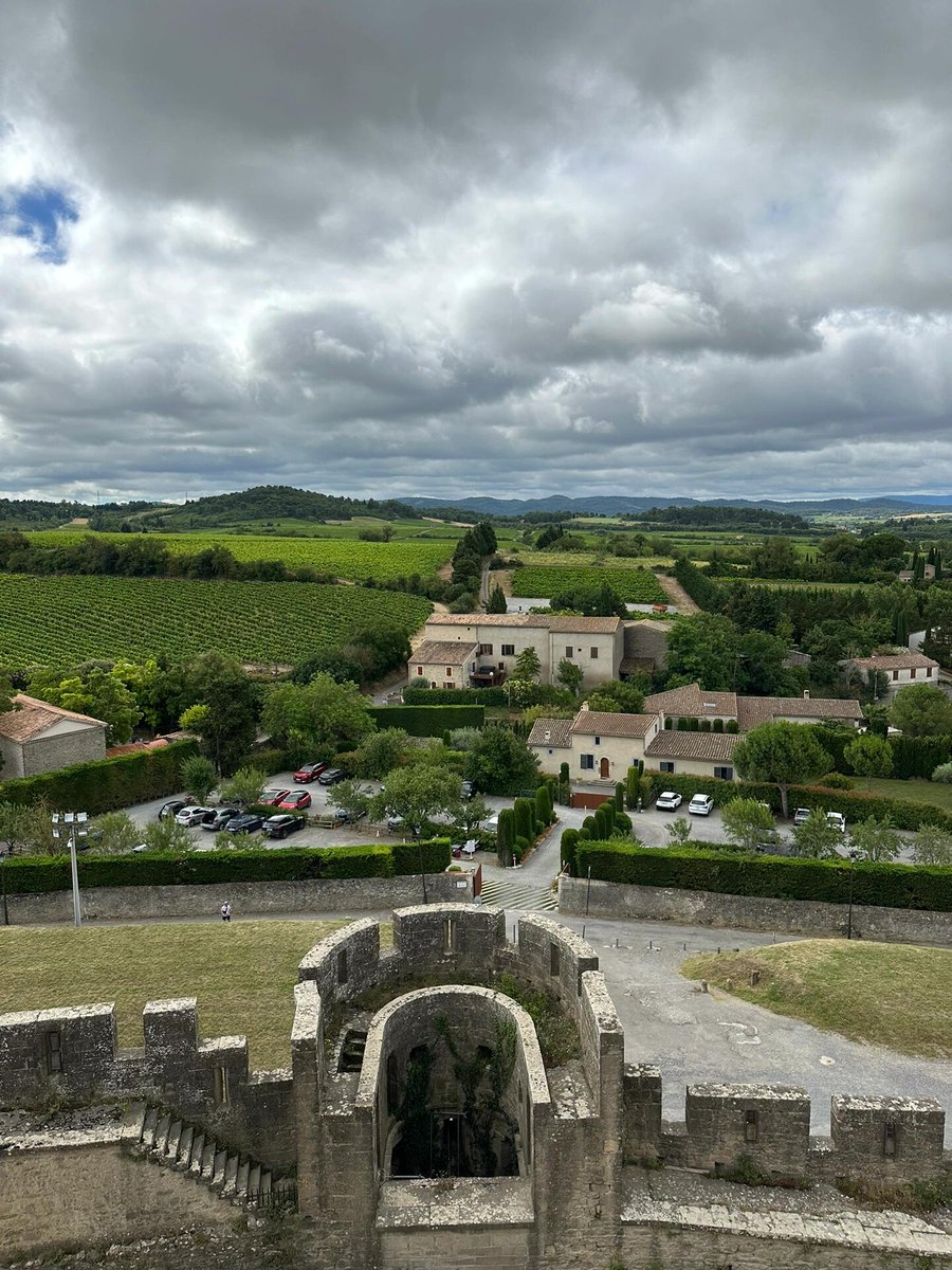 rish990's tweet image. 塞特港和临冬城
#法国 #海边